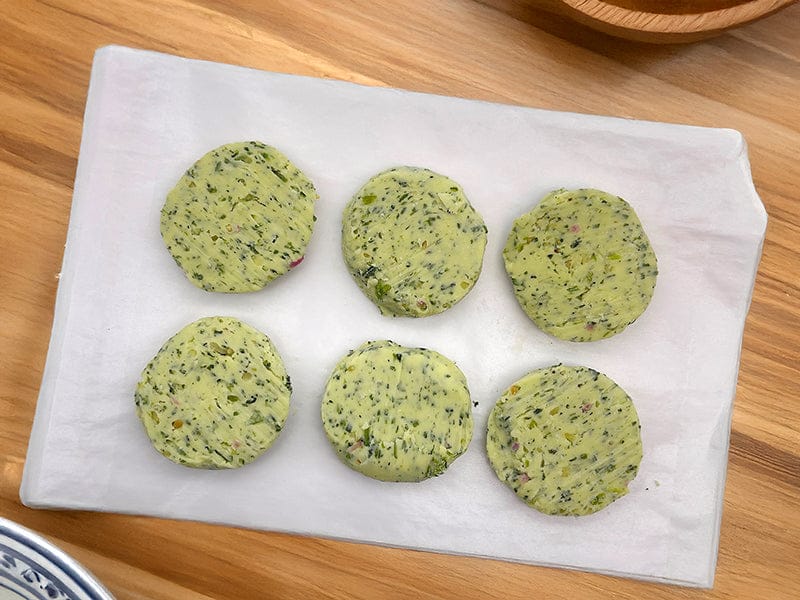 Fulton Fish Market Garlic & Herb Finishing Butter - 6ct image