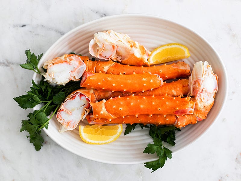 Cooked Wild Jumbo Golden King Crab Center Cut Legs - 1lb image
